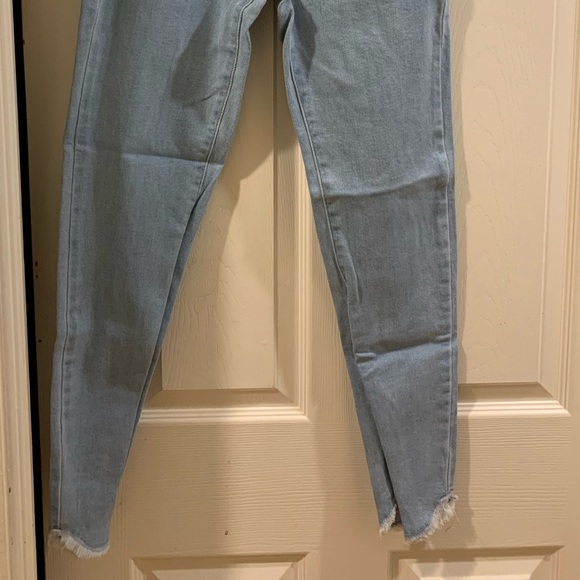 Light Wash Denim Skinny Jeans - Picture 3 of 3